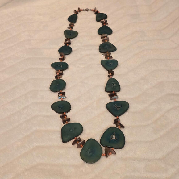 Vintage Boho Tagua Nut Necklace Teal 30" Handmade Teal & Green Vegetable Boho - Picture 3 of 5